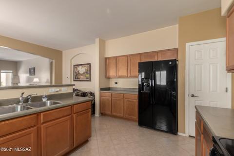 7623 E Fair Meadows Loop, Tucson, AZ 85756 photo 11