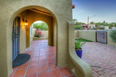 2204 E 2nd St, Tucson, AZ 85719 photo 4