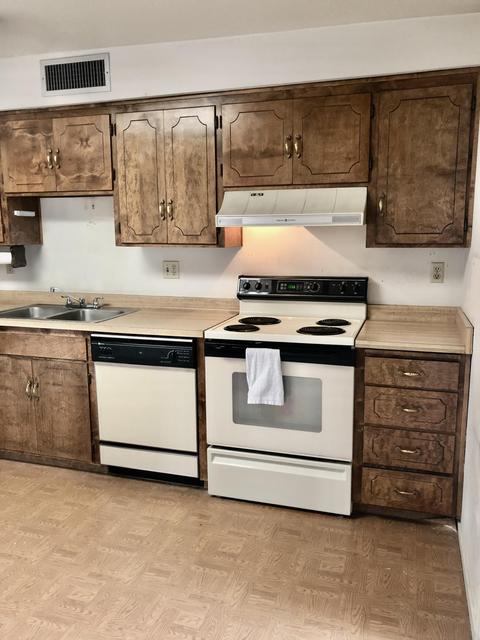 15 E Pastime Rd, Tucson, AZ 85705 photo 7