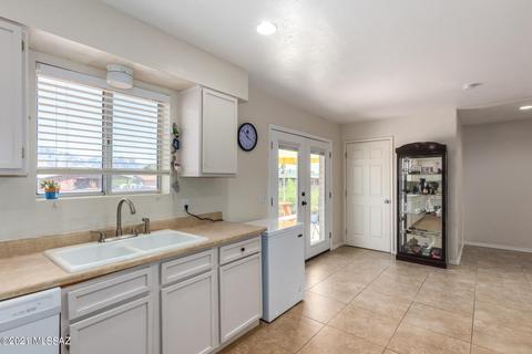 3854 E Mainyard Pl, Tucson, AZ 85739 photo 10
