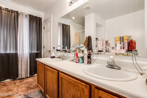7707 S Meadow Spring Way, Tucson, AZ 85747 photo 29