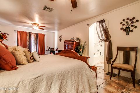7707 S Meadow Spring Way, Tucson, AZ 85747 photo 27
