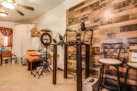 7707 S Meadow Spring Way, Tucson, AZ 85747 photo 23