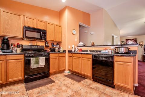7707 S Meadow Spring Way, Tucson, AZ 85747 photo 3