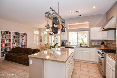 1092 E Ashbrook Dr, Oro Valley, AZ 85755 photo 8