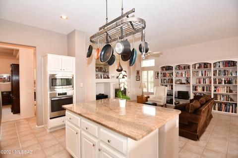 1092 E Ashbrook Dr, Oro Valley, AZ 85755 photo 9