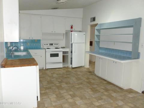 671 E Post Rd, Benson, AZ 85602 photo 8