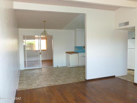 671 E Post Rd, Benson, AZ 85602 photo 6