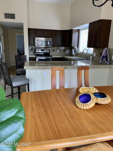 545 E Covered Wagon Drive Dr, Tucson, AZ 85704 photo 9