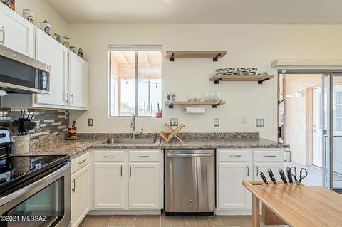 8701 E Chimney Spring Dr, Tucson, AZ 85747 photo 14