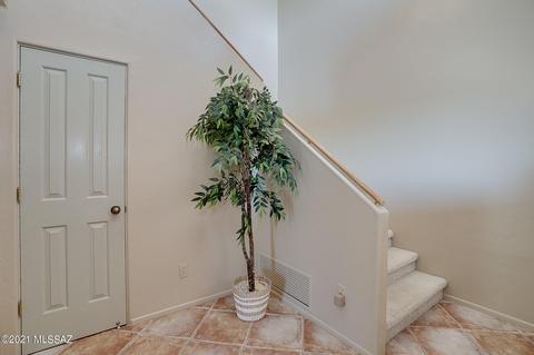 10 W Stone Loop, Tucson, AZ 85704 photo 8
