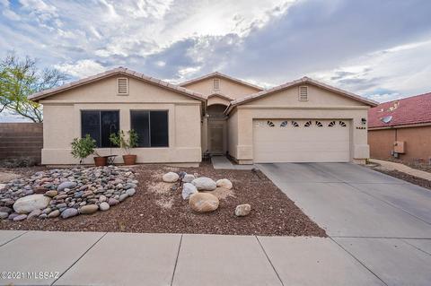 9486 E Lilly Bay Loop, Tucson, AZ 85710 photo 1