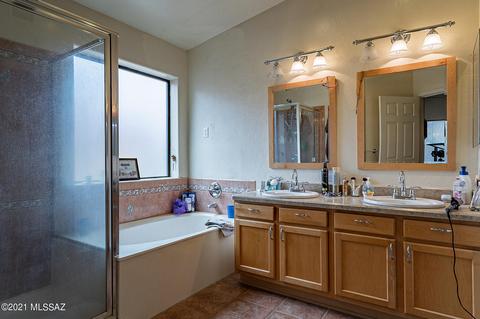 9486 E Lilly Bay Loop, Tucson, AZ 85710 photo 30