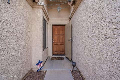 9486 E Lilly Bay Loop, Tucson, AZ 85710 photo 4