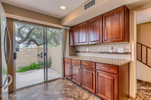 7752 E 3rd St, Tucson, AZ 85710 photo 7