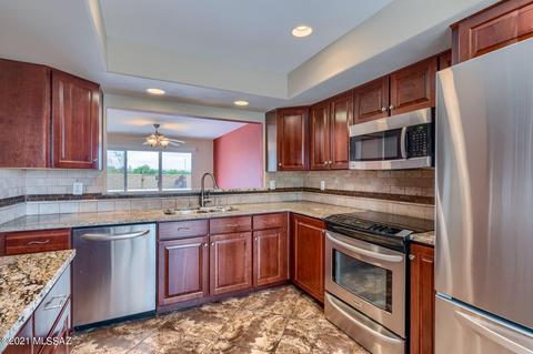 7752 E 3rd St, Tucson, AZ 85710 photo 9