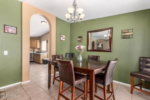 8900 E Apache Well Pl, Tucson, AZ 85730 photo 7