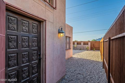 1612 E Roger Rd, Tucson, AZ 85719 photo 4