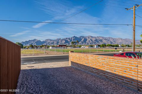 1612 E Roger Rd, Tucson, AZ 85719 photo 3