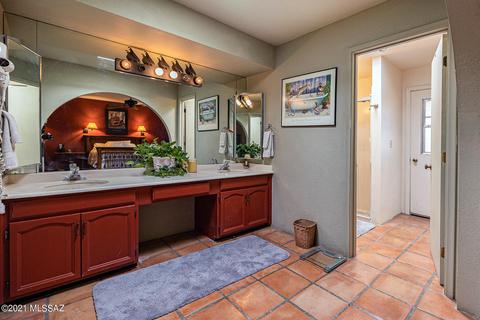 6351 E River Rd, Tucson, AZ 85750 photo 17