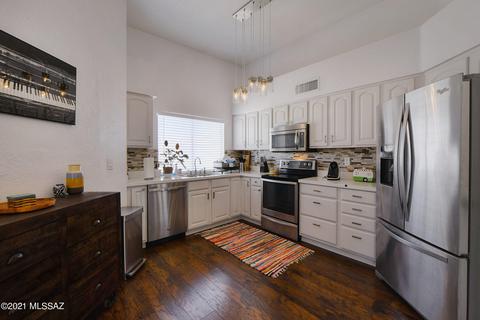 10411 E Thunderbolt Dr, Tucson, AZ 85748 photo 8