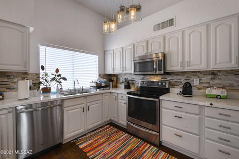 10411 E Thunderbolt Dr, Tucson, AZ 85748 photo 9