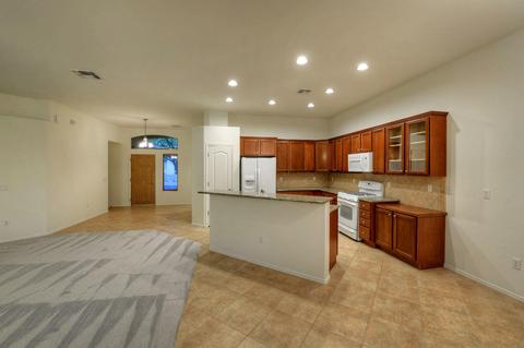 13637 E Aviara Pl, Vail, AZ 85641 photo 4