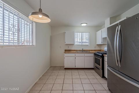 5750 E 28th St, Tucson, AZ 85711 photo 16