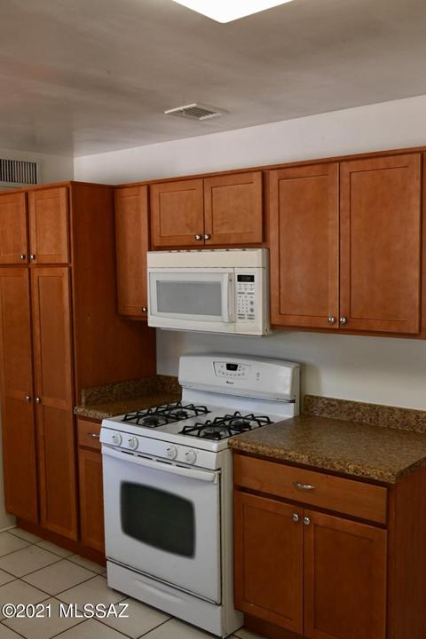 4457 E 16th St, Tucson, AZ 85711 photo 4
