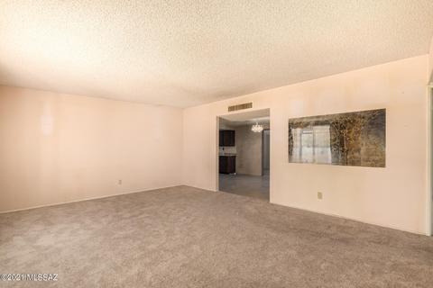 7417 E Tamara Dr, Tucson, AZ 85730 photo 4