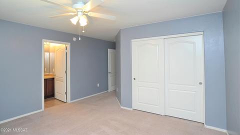 5240 E Desert Straw Ln, Tucson, AZ 85756 photo 4