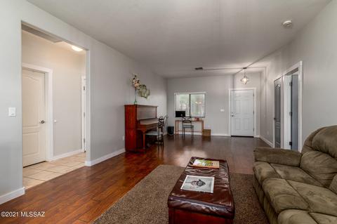 7446 W Ruby Chip Dr, Tucson, AZ 85743 photo 5