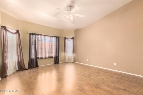 10648 E Barclay Park Loop, Tucson, AZ 85748 photo 14
