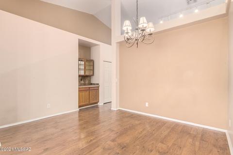 10648 E Barclay Park Loop, Tucson, AZ 85748 photo 7