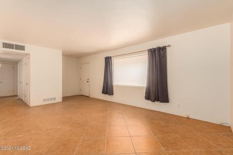 3933 E Hampton Pl, Tucson, AZ 85712 photo 4
