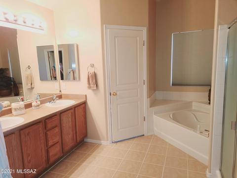 6172 S Lyons Dr, Tucson, AZ 85747 photo 9