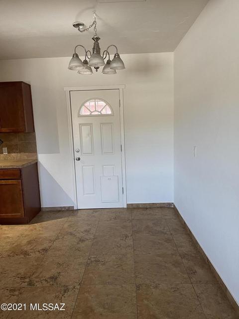 3166 E 25th St, Tucson, AZ 85713 photo 8