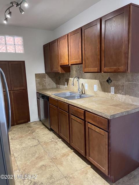 3166 E 25th St, Tucson, AZ 85713 photo 5