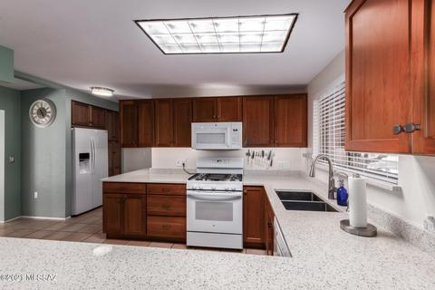 9221 E Indio Pl, Tucson, AZ 85749 photo 13
