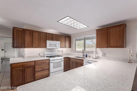 9221 E Indio Pl, Tucson, AZ 85749 photo 12