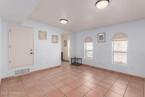 9221 E Indio Pl, Tucson, AZ 85749 photo 18