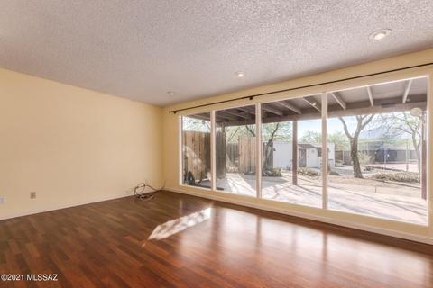 9221 E Indio Pl, Tucson, AZ 85749 photo 7