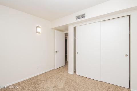 9072 E Holmes St, Tucson, AZ 85710 photo 16