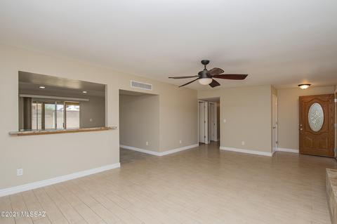 9072 E Holmes St, Tucson, AZ 85710 photo 6