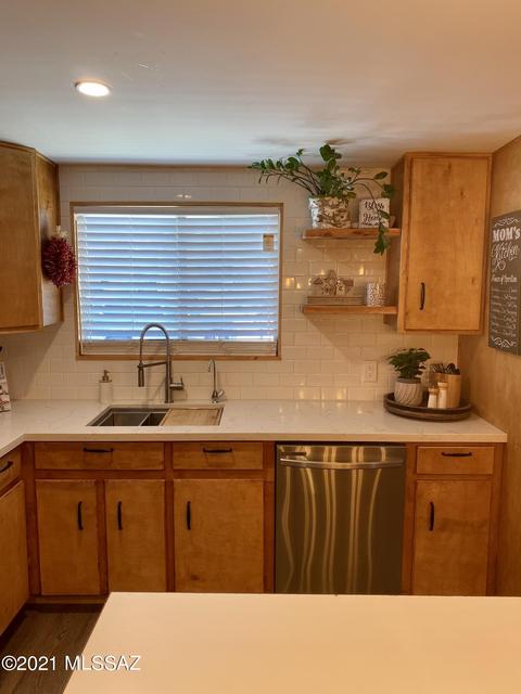 6972 E Nelson Dr, Tucson, AZ 85730 photo 10