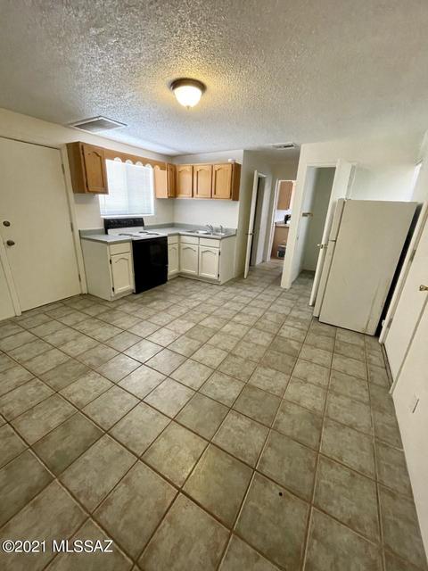 1124 E Hampton St, Tucson, AZ 85719 photo 5