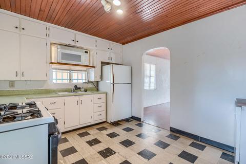 4866 E 3rd St, Tucson, AZ 85711 photo 11