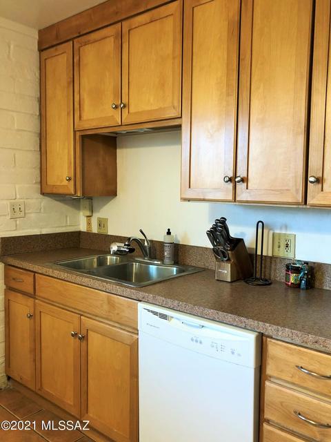 3439 E 28th St, Tucson, AZ 85713 photo 3