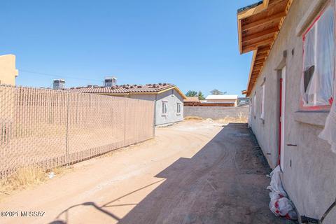 45 E Mohave Rd, Tucson, AZ 85705 photo 3