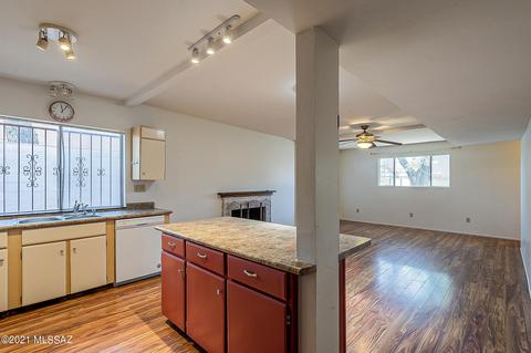 9130 E 8th St, Tucson, AZ 85710 photo 2